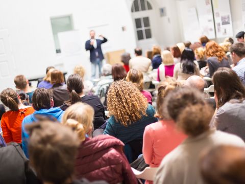 Zuhörerschaft im Vorlesungssaal