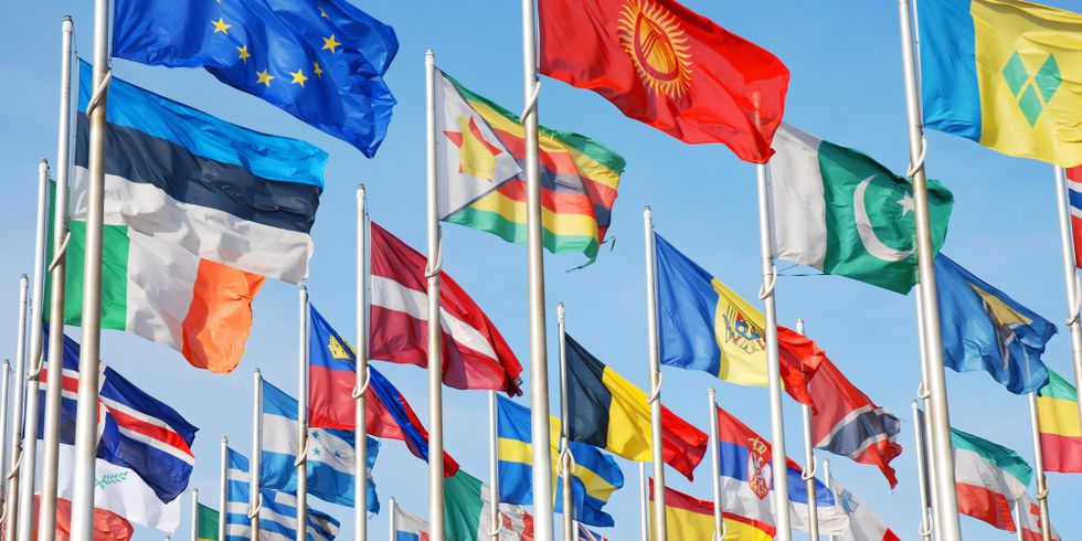 Bunte Flaggen verschiedener Länder