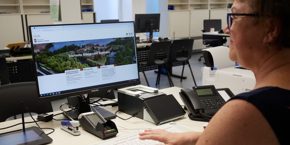 Eröffnung des neuen Bürgeramts im Staaken-Center
